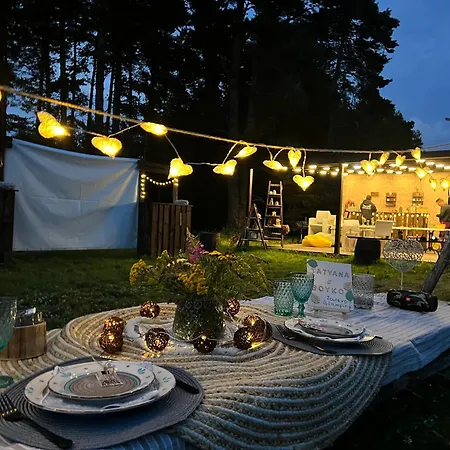 Zarevo Glamping *